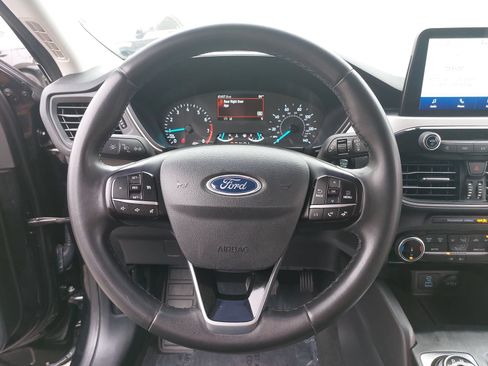 Used 2022 Ford Escape SE w/ SE Sport Appearance Package FWD image 18
