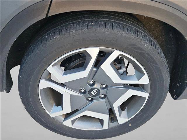 Used 2025 Hyundai Palisade SEL FWD image 4