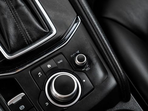 Used 2019 MAZDA CX-5 Touring FWD image 23