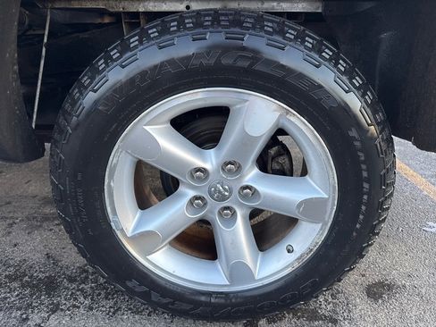 Used 2008 Dodge Ram 1500 Truck SLT w/ Popular Equipment Group image 9