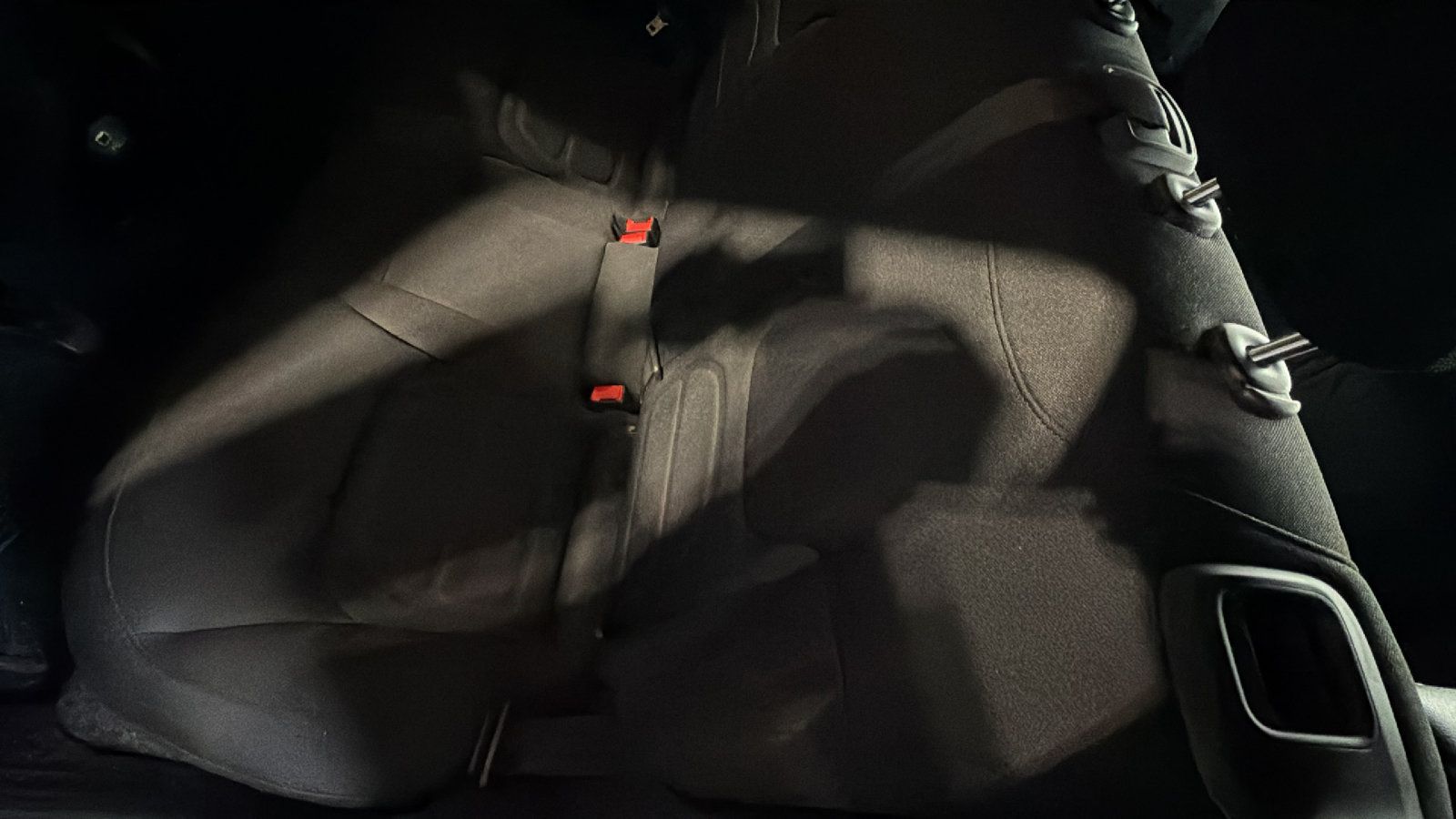 Used 2019 Jeep Renegade Latitude w/ Cold Weather Group AWD/4WD image 16
