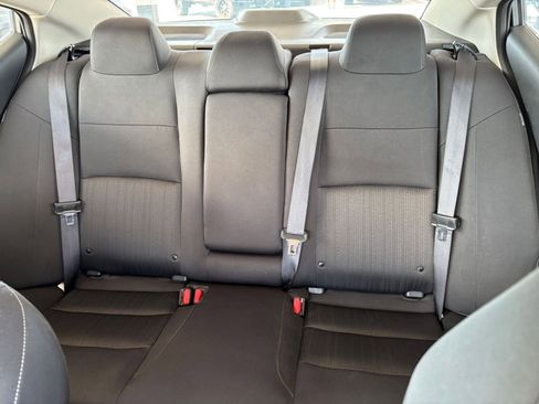 Used 2025 Nissan Altima 2.5 SV FWD image 39