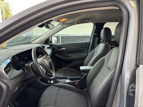 Used 2025 Buick Encore GX Preferred FWD image 27