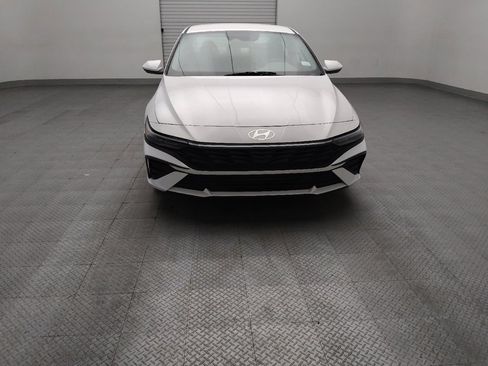 Used 2024 Hyundai Elantra SEL FWD image 14