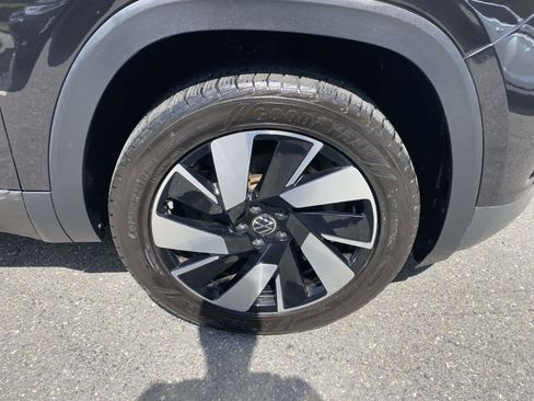 Certified 2026 Volkswagen Atlas Cross Sport SE AWD/4WD image 34