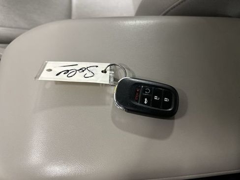 Used 2023 Honda Accord EX image 25