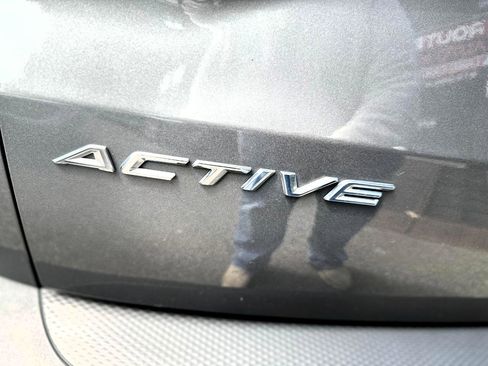 Used 2024 Ford Escape Active w/ Tech Pack #1 AWD/4WD image 8