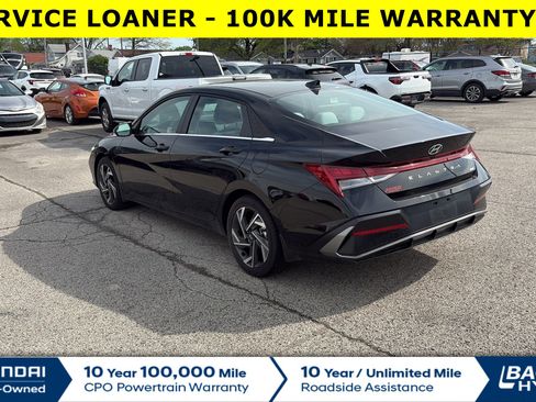 Used 2025 Hyundai Elantra Limited image 8