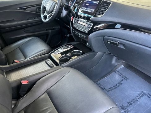 Used 2022 Honda Pilot Touring image 21