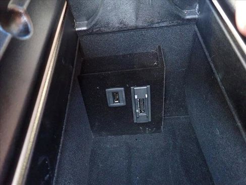 Used 2012 Mercedes-Benz E 350 4MATIC Sedan image 20