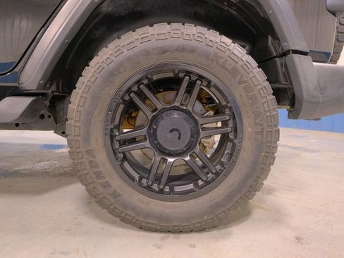 Used 2020 Jeep Wrangler Unlimited Sport S image 40