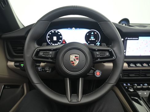Certified 2025 Porsche 911 Carrera S RWD image 34