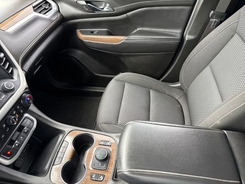 Used 2023 GMC Acadia SLE w/ Driver Convenience Package image 34