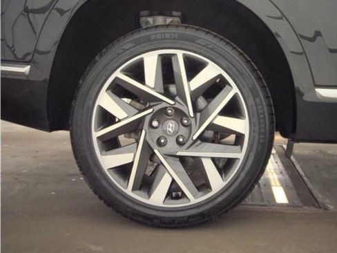 Used 2023 Hyundai Santa Fe Calligraphy image 11