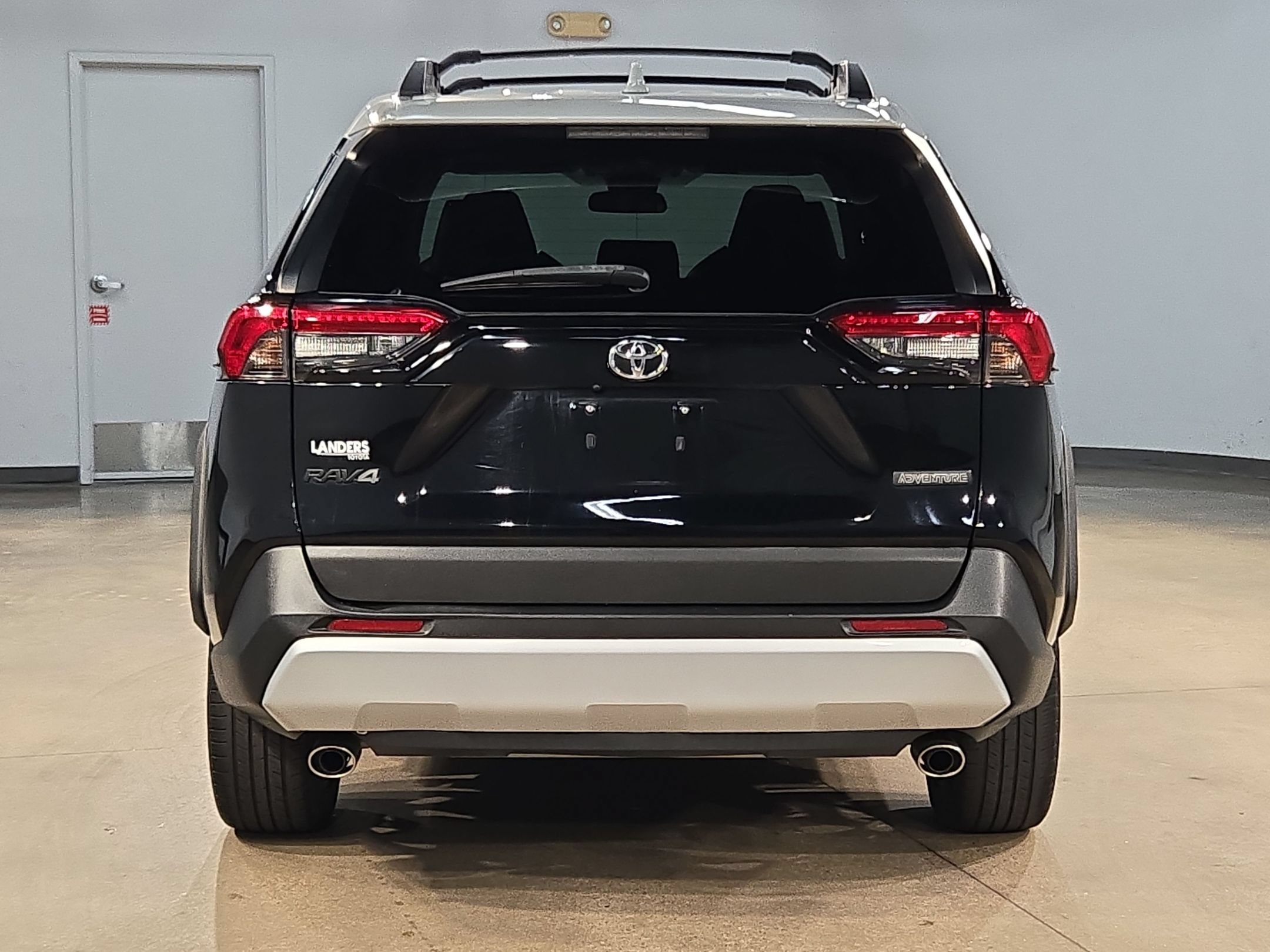 Used 2019 Toyota RAV4 Adventure AWD/4WD image 6