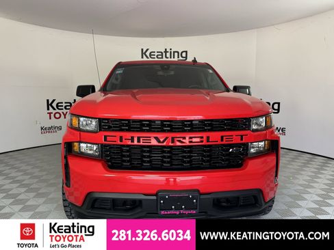 Used 2022 Chevrolet Silverado 1500 Custom w/ LPO, Blackout Package RWD image 10