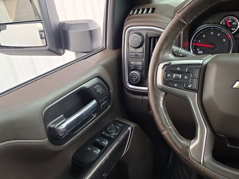 Used 2021 Chevrolet Silverado 2500 LTZ image 30