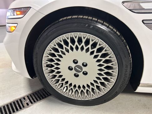 Used 2022 Genesis G80 2.5T w/ Advanced Package image 9