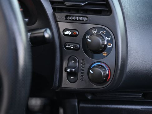 Used 2001 Honda S2000 image 26