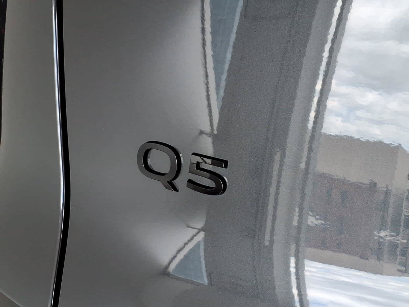 Used 2025 Audi Q5 Premium w/ Convenience Package AWD/4WD image 17