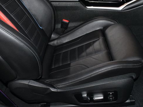 Used 2023 BMW M2 w/ Lighting Package RWD image 14
