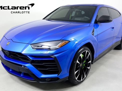 Used 2022 Lamborghini Urus image 1