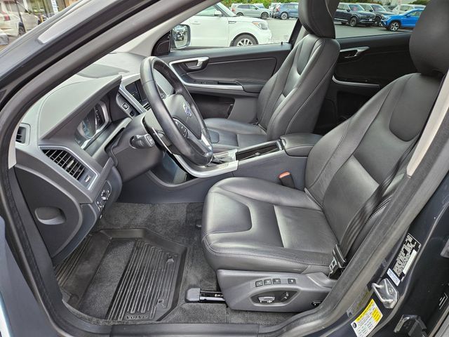 Used 2015 Volvo XC60 T6 Platinum FWD image 17