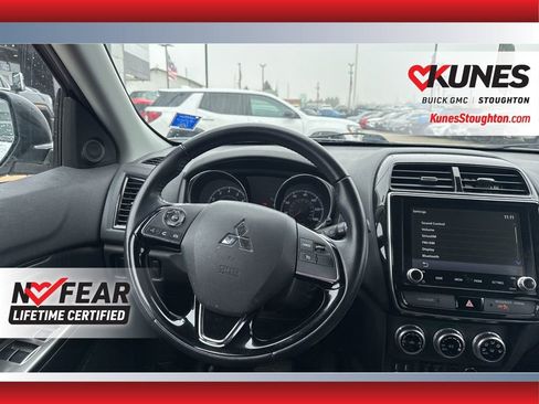 Used 2020 Mitsubishi Outlander Sport SE image 33