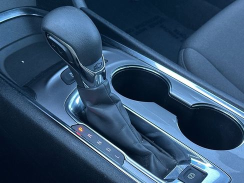 Used 2024 Chevrolet Malibu LT image 27