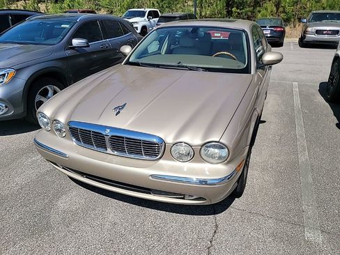 Used 2005 Jaguar XJ8 image 2