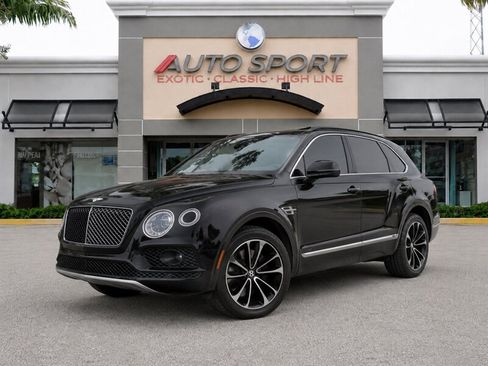 Used 2019 Bentley Bentayga AWD/4WD image 1