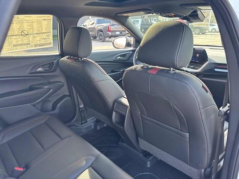 New 2026 Chevrolet Trax RS w/ Sunroof Package image 29