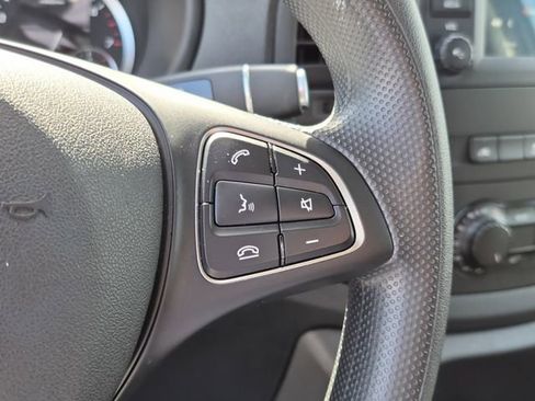 Used 2023 Mercedes-Benz Metris Passenger image 28