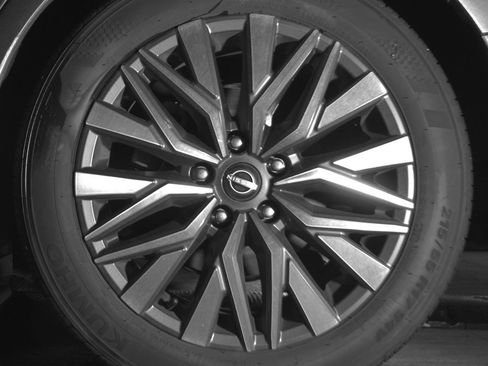 Used 2025 Nissan Altima 2.5 SV image 14