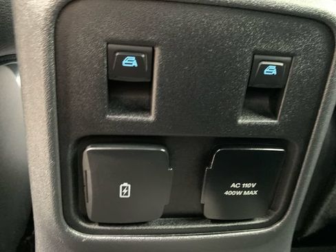 Used 2024 Ford Bronco Outer Banks AWD/4WD image 19