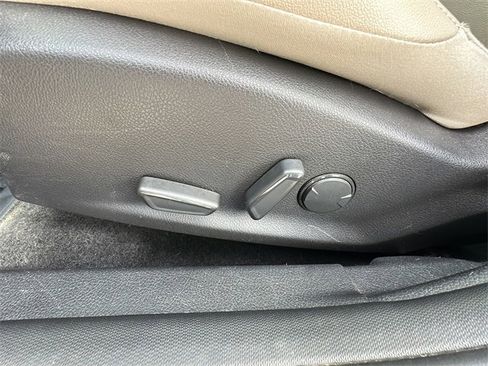 Used 2015 Ford Focus Titanium image 14