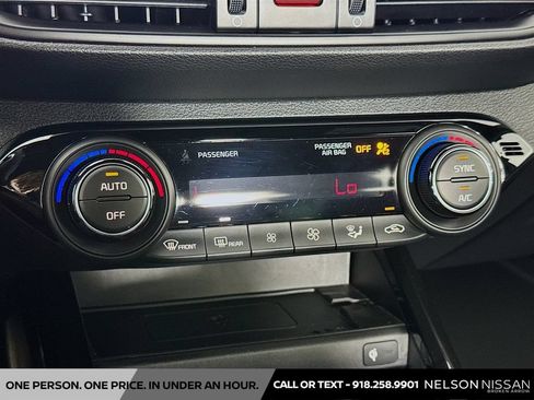 Used 2024 Kia Forte GT-Line w/ GT-Line Premium Package FWD image 16