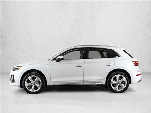 Used 2023 Audi Q5 2.0T Premium Plus w/ Premium Plus Package AWD/4WD image 9