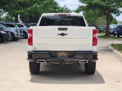 Used 2022 Chevrolet Silverado 1500 Custom Trail Boss AWD/4WD image 6