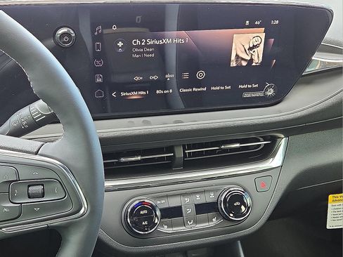 New 2026 Buick Envista Preferred image 16