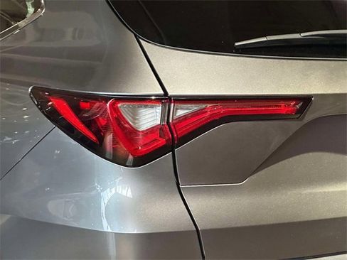 Used 2023 Acura MDX SH-AWD w/ Technology Package image 10