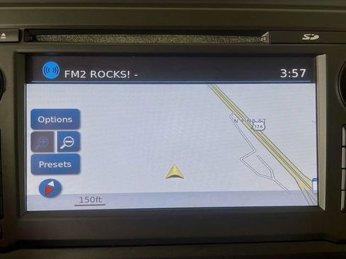Used 2018 Nissan Titan SV w/ SV Convenience Package AWD/4WD image 14