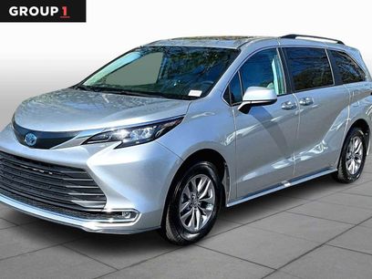 Certified 2024 Toyota Sienna XLE