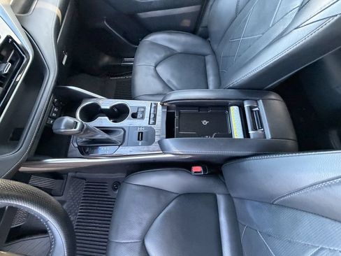 Used 2021 Toyota Highlander Platinum FWD image 18
