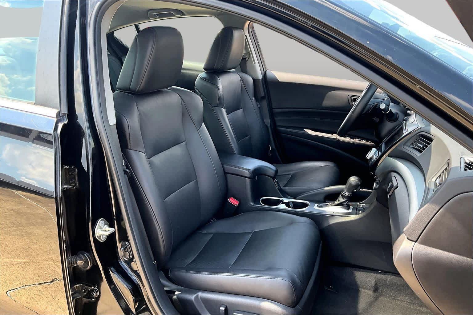 Used 2016 Acura ILX w/ Premium Package FWD image 9