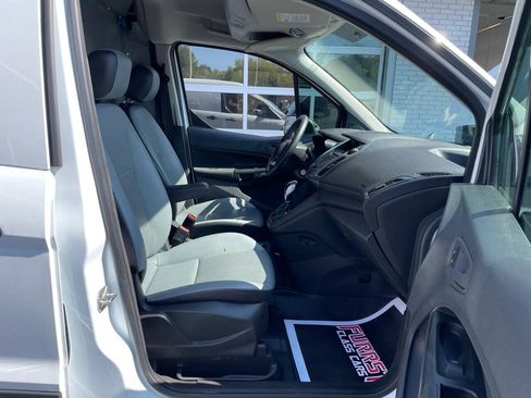 Used 2017 Ford Transit Connect XL FWD image 18