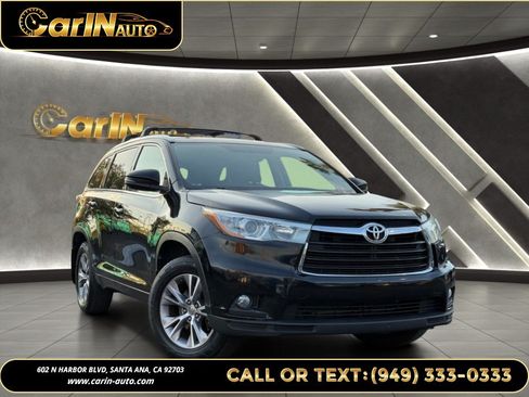 Used 2015 Toyota Highlander XLE AWD/4WD image 3