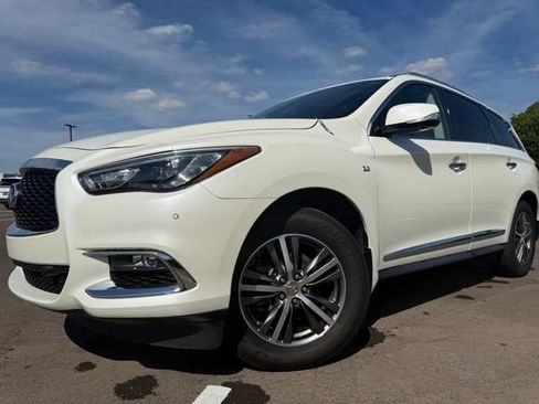 Used 2020 INFINITI QX60 Luxe w/ Essential Package FWD image 13