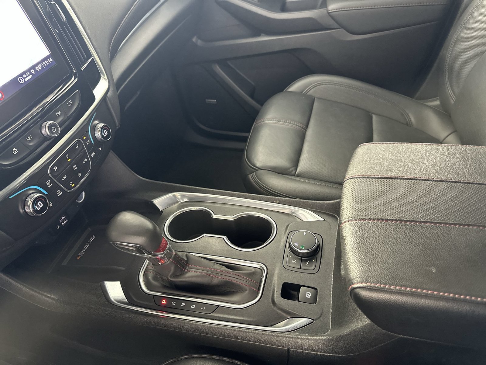 Used 2023 Chevrolet Traverse RS FWD image 21
