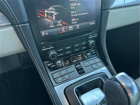 Used 2017 Porsche 718 Cayman RWD image 33